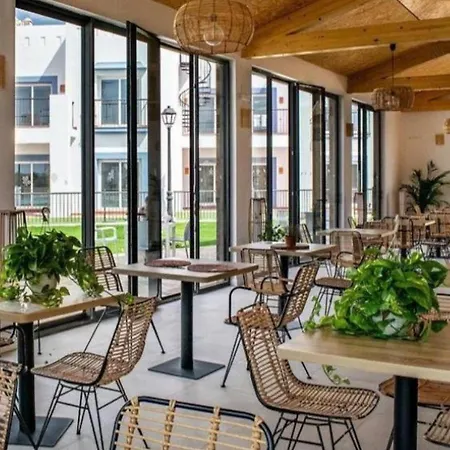 Paradisiacal 3 Bdrm With Sea Views, Gym & Διαμέρισμα