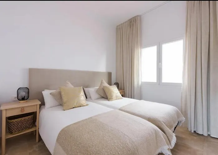 Paradisiacal 3 Bdrm With Sea Views, Gym & Διαμέρισμα *