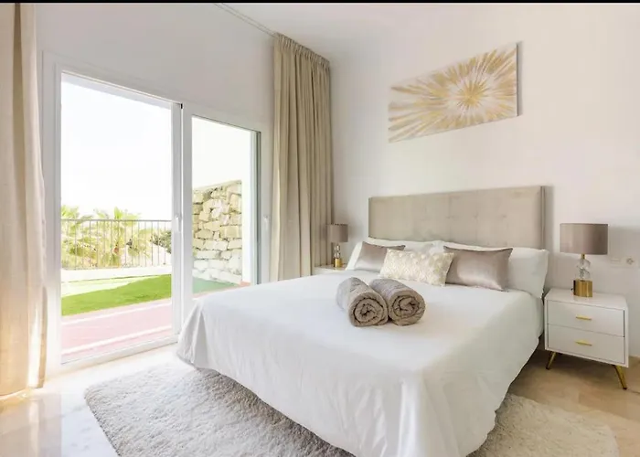 Paradisiacal 3 Bdrm With Sea Views, Gym & Διαμέρισμα *