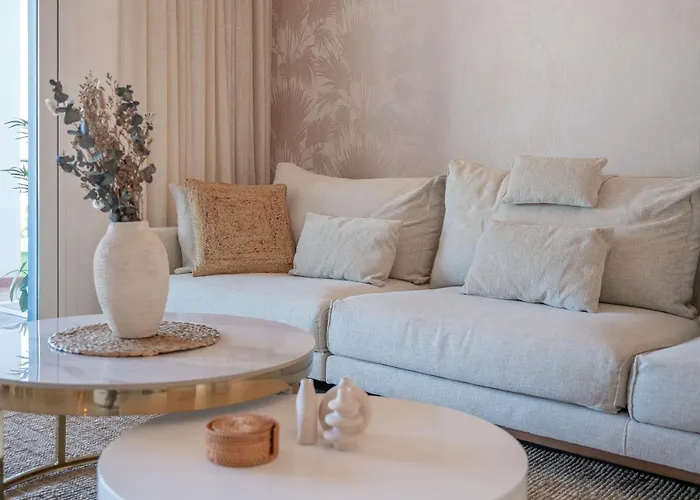 아파트 Paradisiacal 3 Bdrm With Sea Views, Gym &