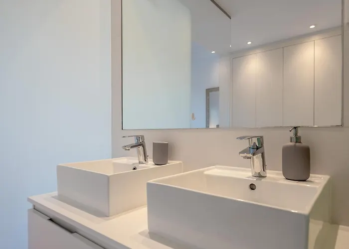 아파트 Paradisiacal 3 Bdrm With Sea Views, Gym & 에스테포나