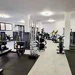 Paradisiacal 3 Bdrm With Sea Views, Gym & Διαμέρισμα *