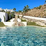 Paradisiacal 3 Bdrm With Sea Views, Gym & Εστεπόνα