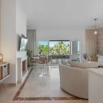 Paradisiacal 3 Bdrm With Sea Views, Gym &