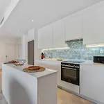 Paradisiacal 3 Bdrm With Sea Views, Gym & Εστεπόνα
