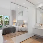 Paradisiacal 3 Bdrm With Sea Views, Gym & Εστεπόνα