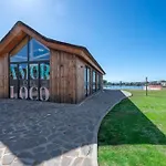Paradisiacal 3 Bdrm With Sea Views, Gym &
