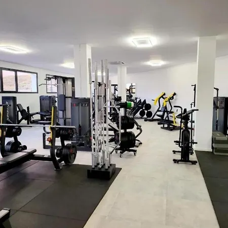 Paradisiacal 3 Bdrm With Sea Views, Gym & Apartmán *