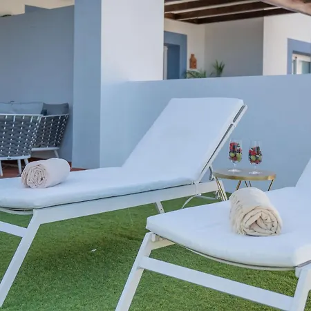 Apartment Paradisiacal 3 Bdrm With Sea Views, Gym &