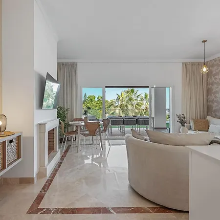 Paradisiacal 3 Bdrm With Sea Views, Gym &