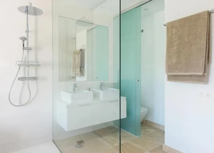 Paradisiacal 3 Bdrm With Sea Views, Gym & *